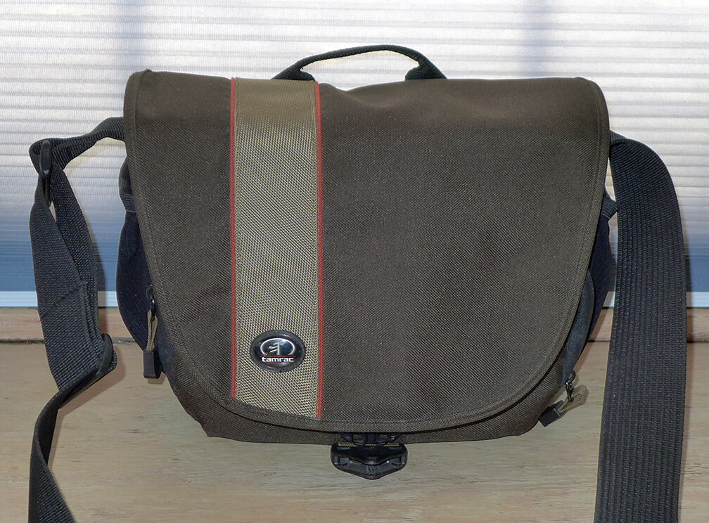 TAMRAC Camera Bag. 11’x 9”x 5” eBay
