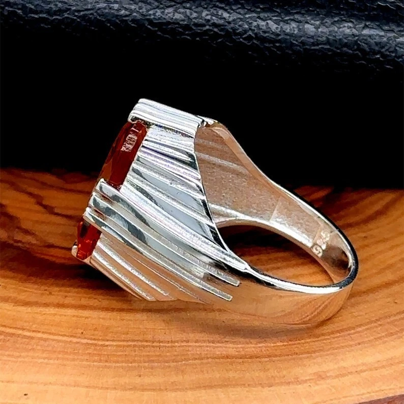 Men Handmade Natural Zultanite Square Handmade Ring - Image 4 of 4