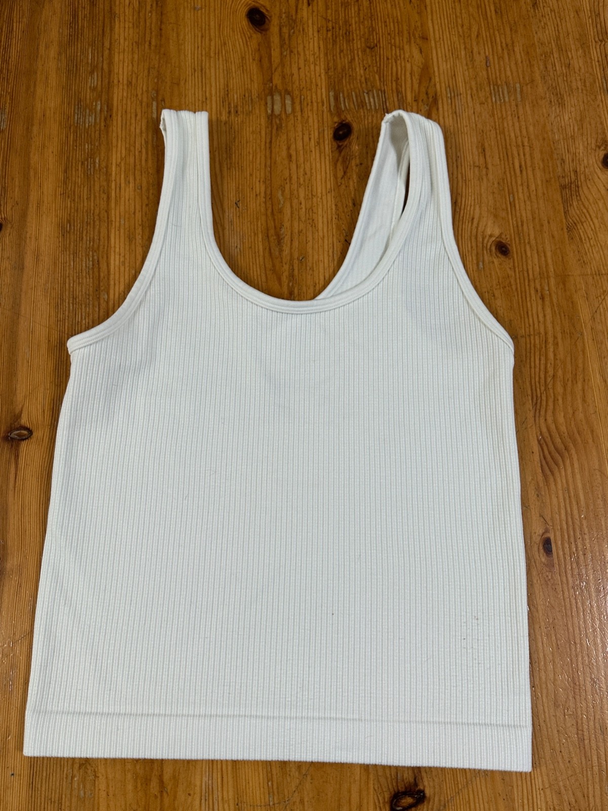 A. New day Women Small Ribbed White Stretch Tank Top