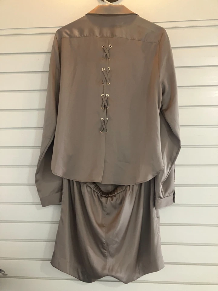 NUEVO CON ETIQUETAS ADIVINAR by Marciano Gris Seda Mameluco Talla 44 (Talla US 14) Manga Larga ❤️❤️ Foto 4 de 4