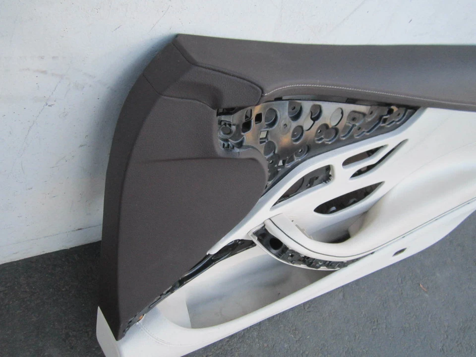 dp00911 Mercedes S550 Coupe AMG GT 2017 2018 2019 2020 RH door panel trim OEM - Изображение 2 из 4