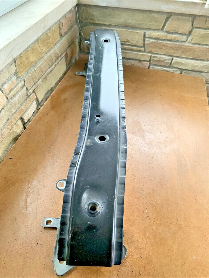 Barra de refuerzo delantera Volvo C30 C70 2008-2013 31353949 OEM Foto 3 de 4