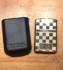 CLASSIC RONSON WIND II CHECKER LIGHTER WITH PROTECTIVE SLEEVE