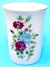 Roses Bathroom Tumbler 6 oz Floral Vintage 3.75" Ceramic 1960s Retro Japan