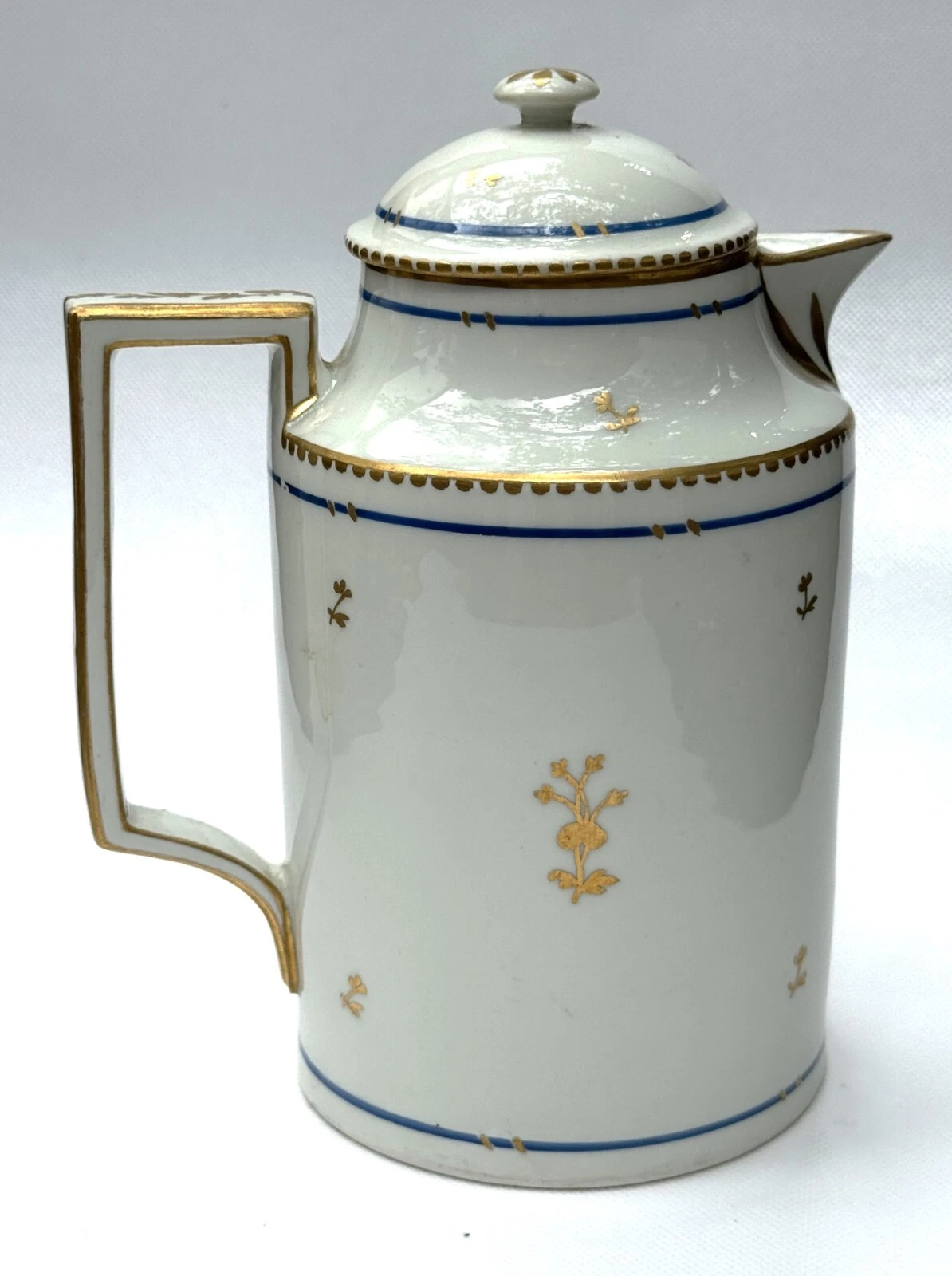 ELEGANT ANTIQUE ROYAL VIENNA GILT DECORATED COFFEE POT; c.1880; signed - Picture 2 of 8
