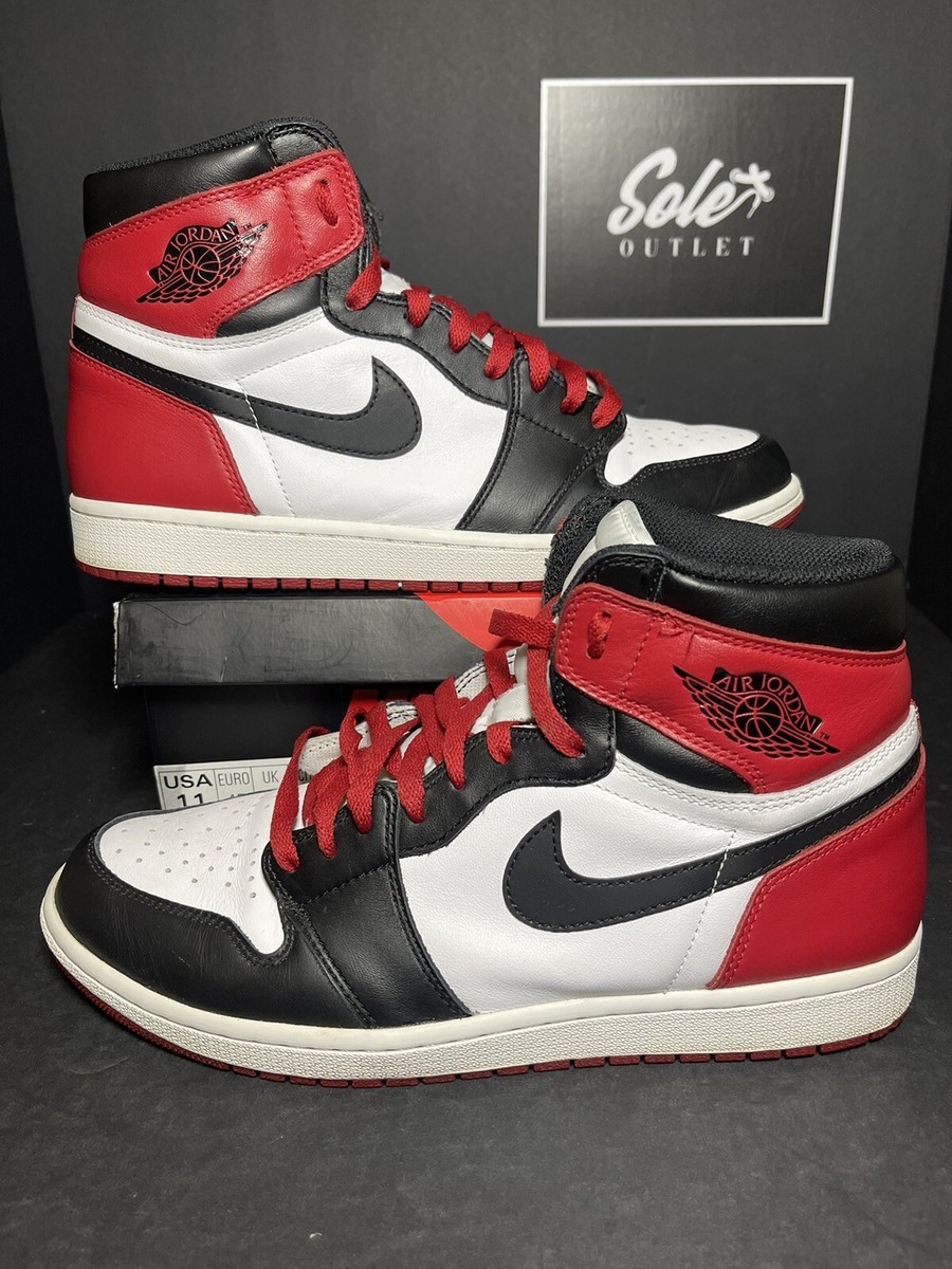 Air Jordan 1 Retro High OG Black Toe sneakers