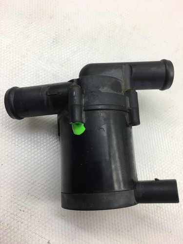 VW Passat 3B2, B5 Zusatzwasserpumpe 078121601 Umwälzpumpe