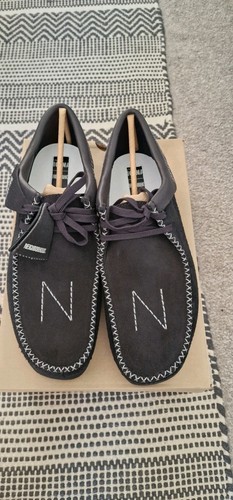 26179532 NEIGHBORHOOD x Clarks Wallabee Black (Men's) UK 11 New In Box - Picture 1 of 8