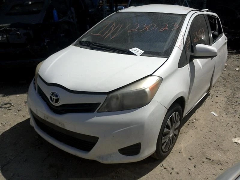 2014 TOYOTA YARIS 1.5L DRIVER SIDE REAR BUMPER MOUNTED SIDE MARKER - Image 4 of 4