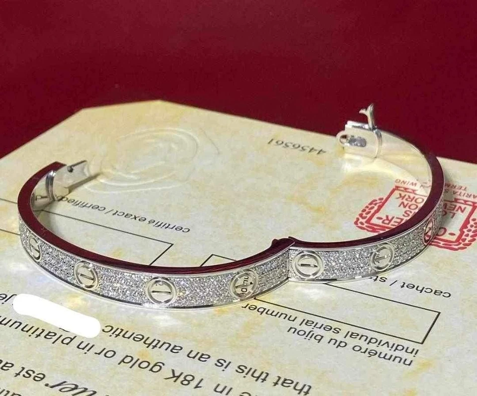 Brazalete brazalete redondo de diamantes creados en laboratorio de 5 quilates para mujer de 7" enchapado en oro blanco de 14 quilates Foto 3 de 4