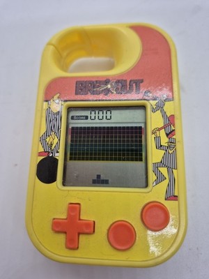 ATARI BREAKOUT ELECTRONIC HANDHELD TRAVEL GAME - WORKS PERFECTLY