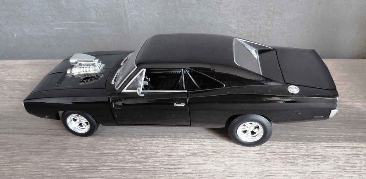 Autoworld - 1:18 - Dodge Charger R/T 1969 - Edition limitée