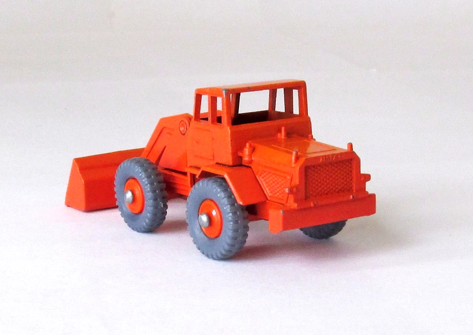 Винтажная лопата для трактора Lesney Matchbox No69 Hatra ОРАНЖЕВАЯ СТУПИЦА СЕРОЕ КОЛЕСО XLNT 1965 - Изображение 3 из 4