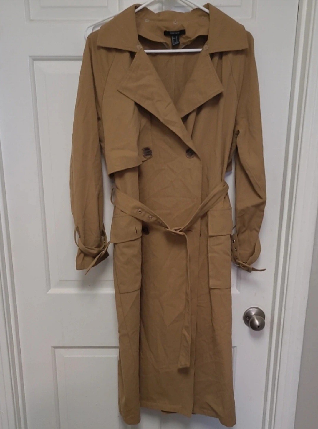 FOREVER 21 Women’s Beige Collared Belted Long Sleeve Trench Coat L