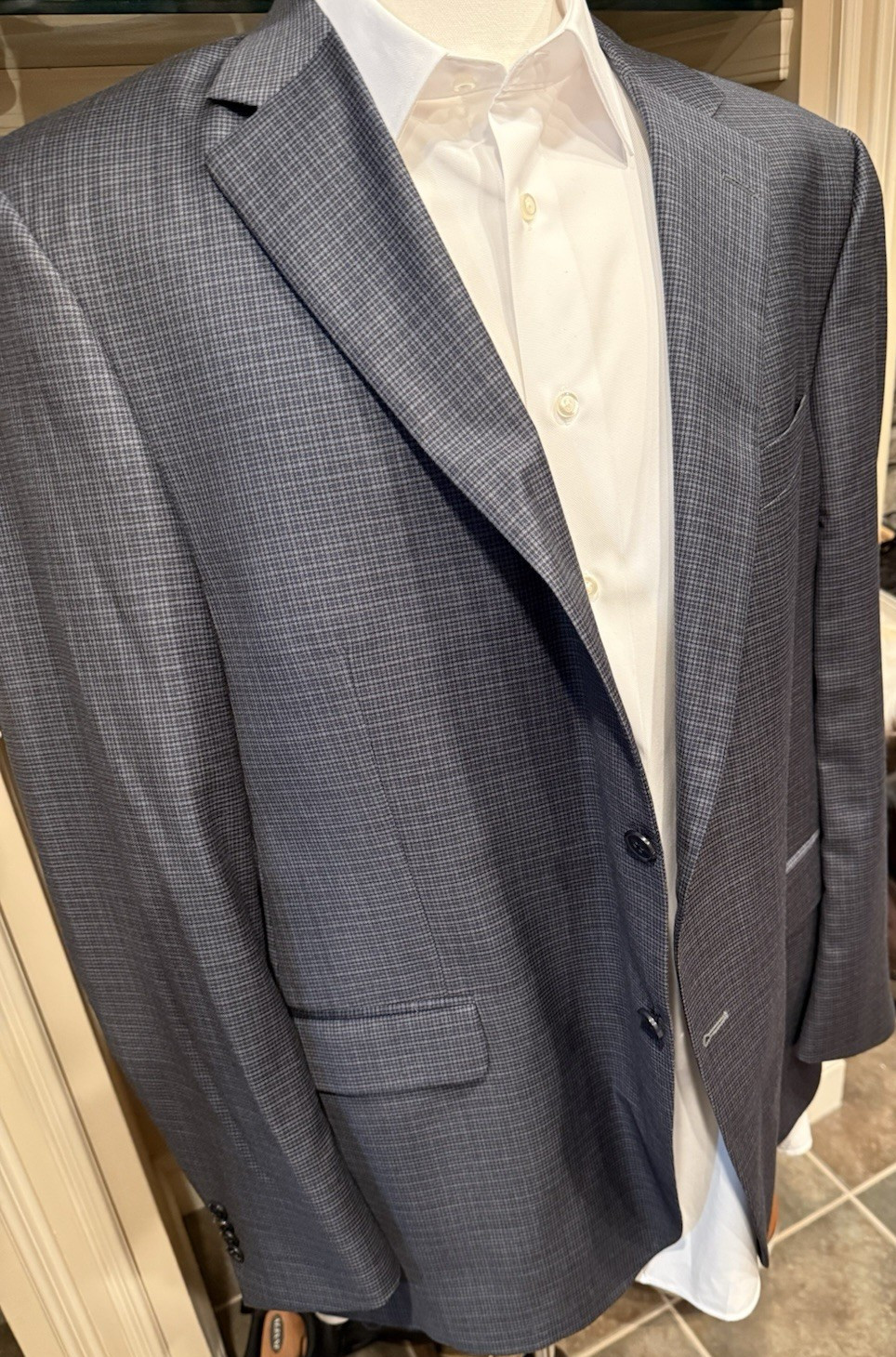 Peter Millar Men's Gray Check Wool Blazer 46R Two-Button Notch Double-Vented