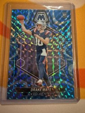 2024 Panini Mosaic Rookies Drake Maye #303 Reactive Blue Mosaic Prizm (RC) Pats