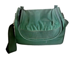 VANITY CASE vert bandoulière 33 x 21 x 22 cm