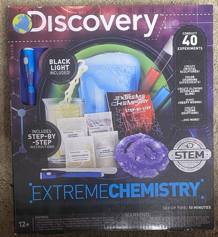 Discovery Extreme Chemistry Stem Science Kit 40 Experiments Black Light Included
