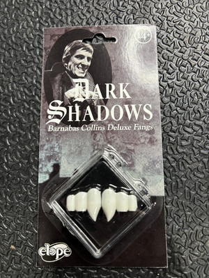 DARK SHADOWS  Barnabas Collins Vampire Fangs Deluxe ELOPE NEW!