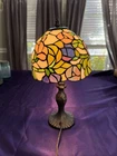 Vintage Tiffany Style Stained Glass Table Top Lamp Floral Design Bronze Finish