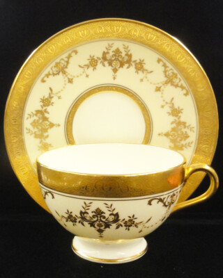 RIVERTON by Minton Selgrave Shape Tea Cup & Saucer NEW NEVER USED made England
