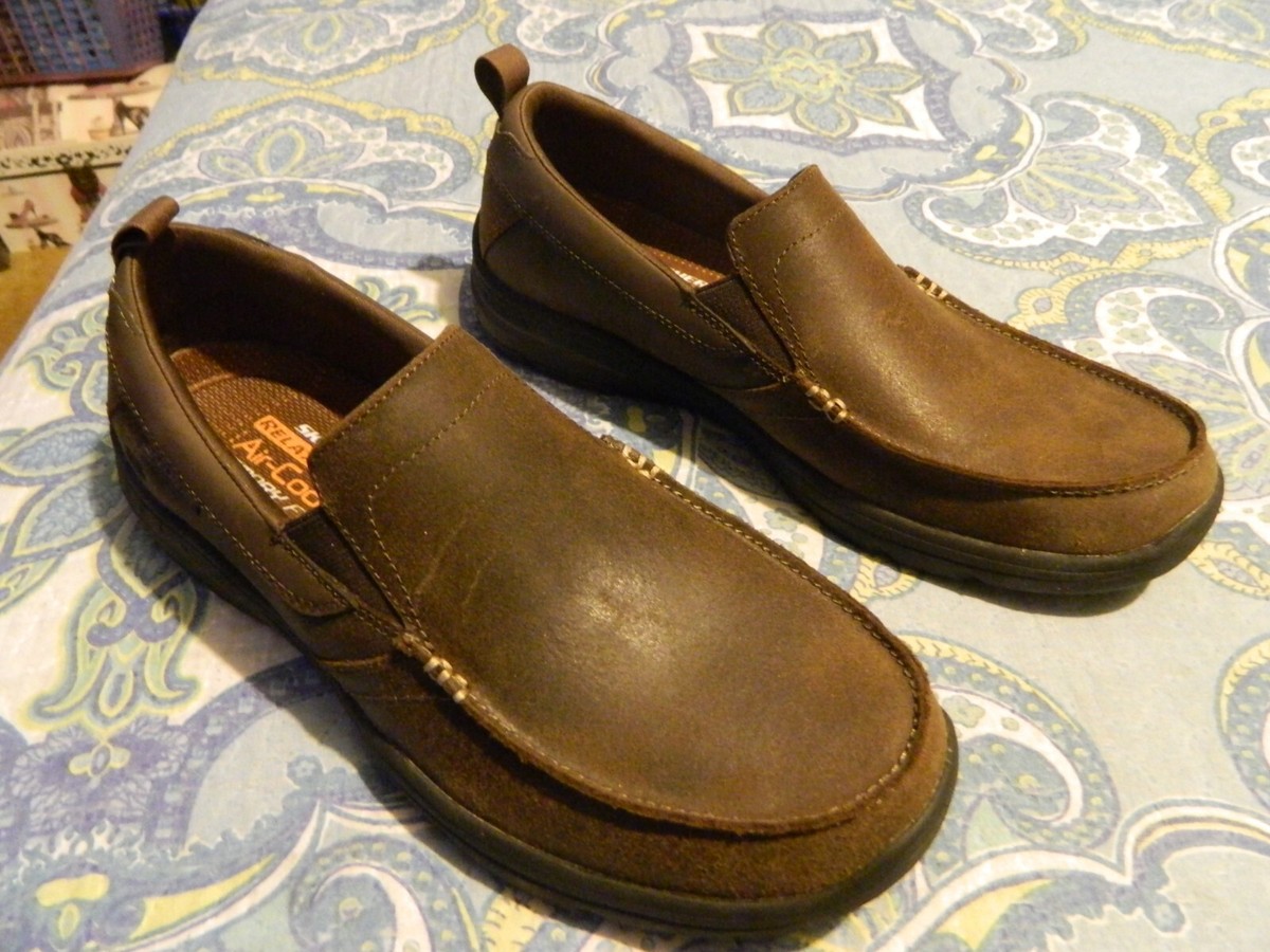 Relaxed Fit Memory Foam Skechers