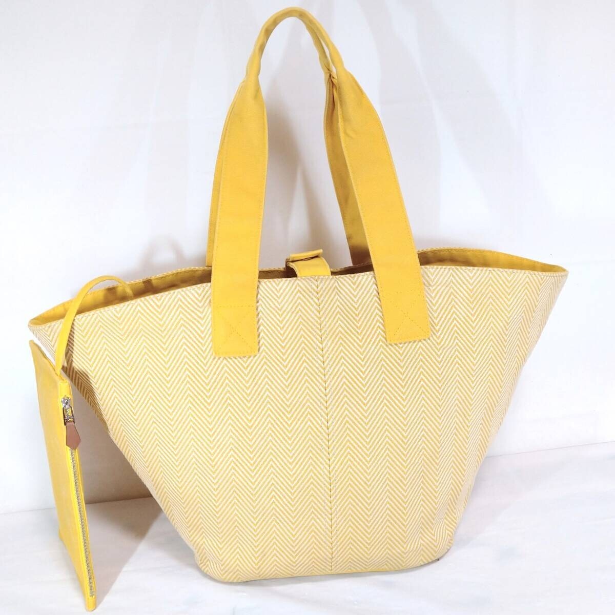 HERMES Panie De Plage Yellow and White Tote Handbag
