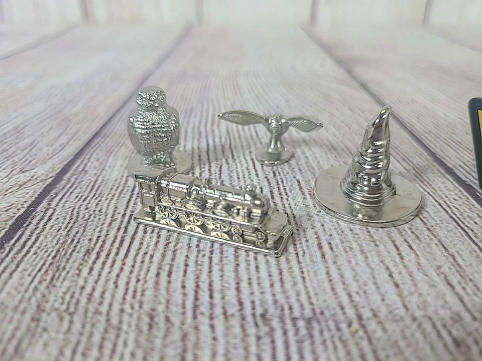 Harry Potter Scene It 1st Edition Replacement Pieces Tokens (4) Dice (2) - Image 3 of 4