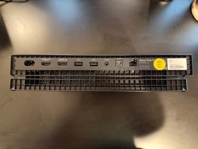Xbox One X 1TB Black Console Only   Not Working   For Parts or Repair
