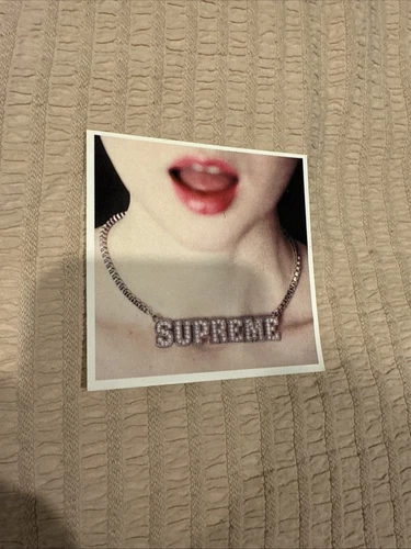 Collier autocollant suprême SS18 2018