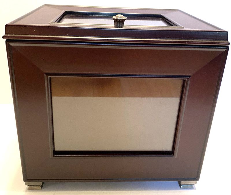 Bombay Brown Wooden 7"x7.5"x6" Photo Storage/Keepsake Box w/Hinged Lid