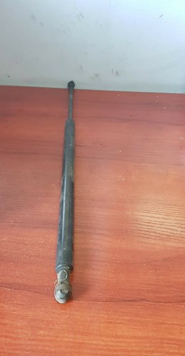 BMW E39 5er Gasdruckfeder 8174866