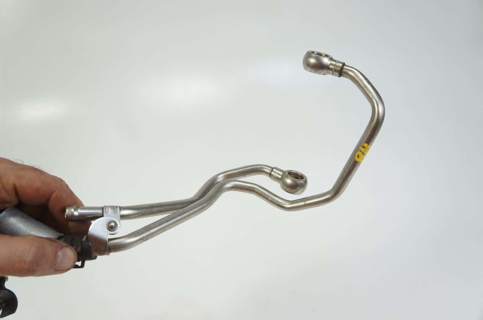03-2008 Bentley Continental Flying GTC GT Turbocharger Oil Line Hose Right Side