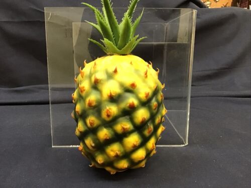 Artificial Pineapple  - Picture 1 of 5