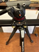 Manfrotto 055 Aluminium 3-section Tripod with MVH502AH Fluid Video Head