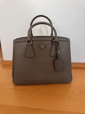 Prada Galleria Saffiano Lux Medium Grau   Top Zustand   Original + Dustbag