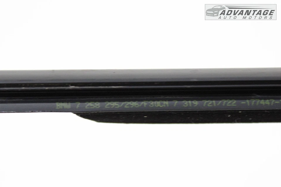 2016-2018 BMW 330E F30 SEDAN FRONT LEFT SIDE DOOR PANEL WINDOW BELT MOLDING OEM - Image 4 of 4