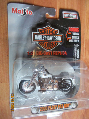2003 Maisto Harley-Davidson 2000 FLSTF Fat Boy Diecast Plastic