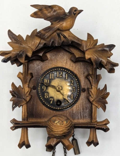 Vintage Black Forest Chalet Style Cuckoo Clock Germany Key