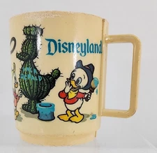 Vintage Disneyland Donald Duck With Daisy & Nephews Deka Plastic  Mug