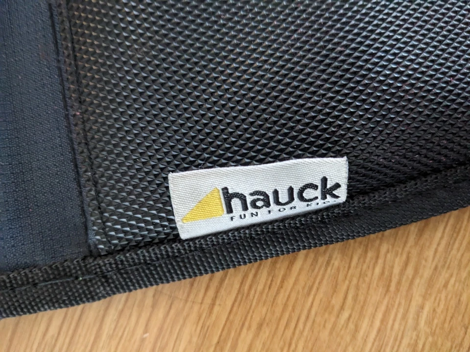 2 Hauck Universal Rückenlehnenschutzmatten für Kinderautositze anthrazit/schwarz - Bild 4 von 4