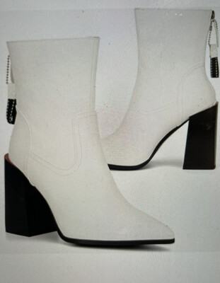 NEW TORGEIS Women's Ankle & Mid Calf White Boots Size 8 