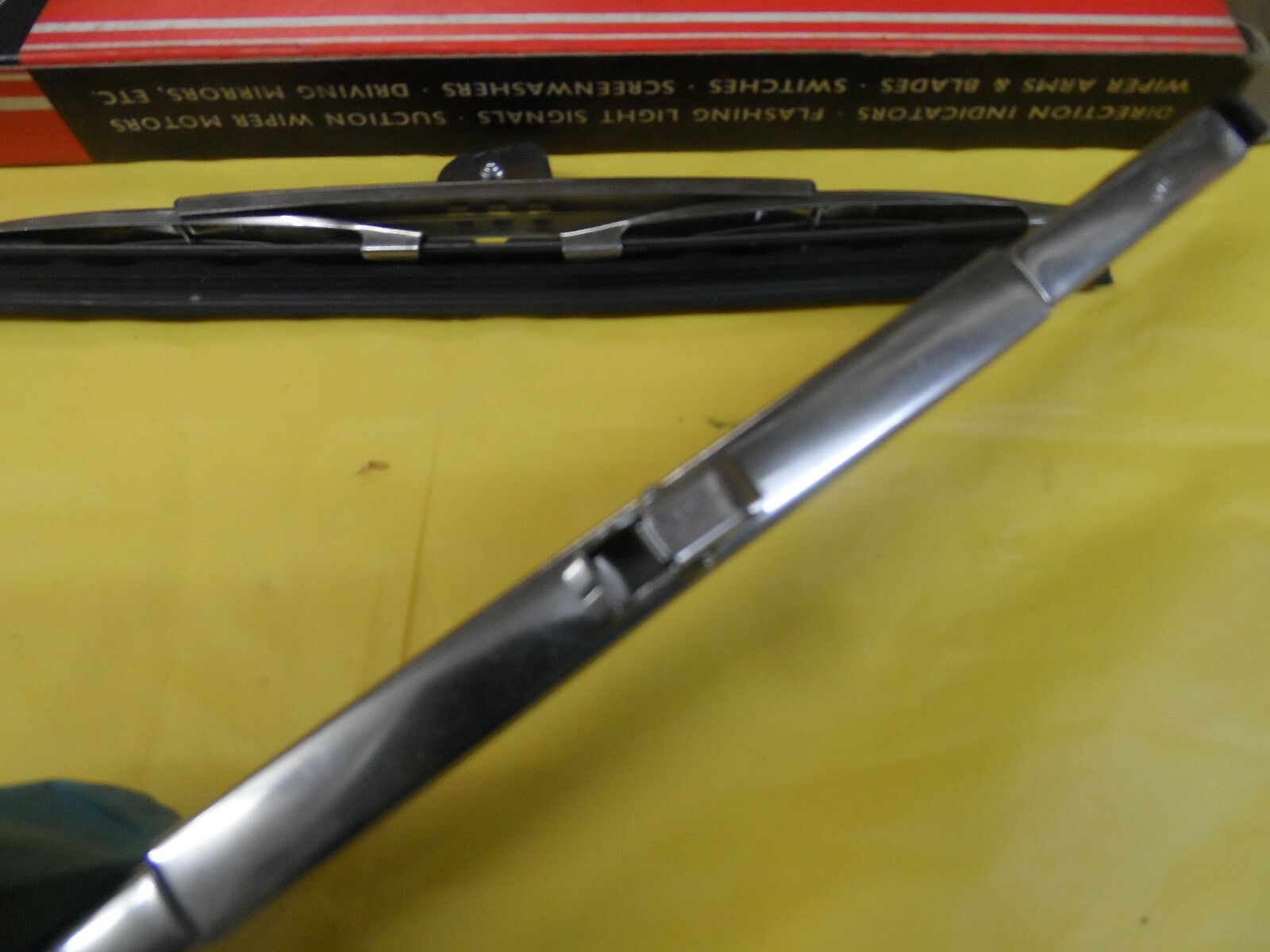 MGA MG MIDGET AUSTIN HEALEY SPRINT PAIR OF STAINLEES STEEL WIPER BLADES