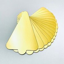 Juego de 15 piezas de cartón con base de pastel triángulo dorado mousse para pasteles exhibición de pasteles para cupcakes