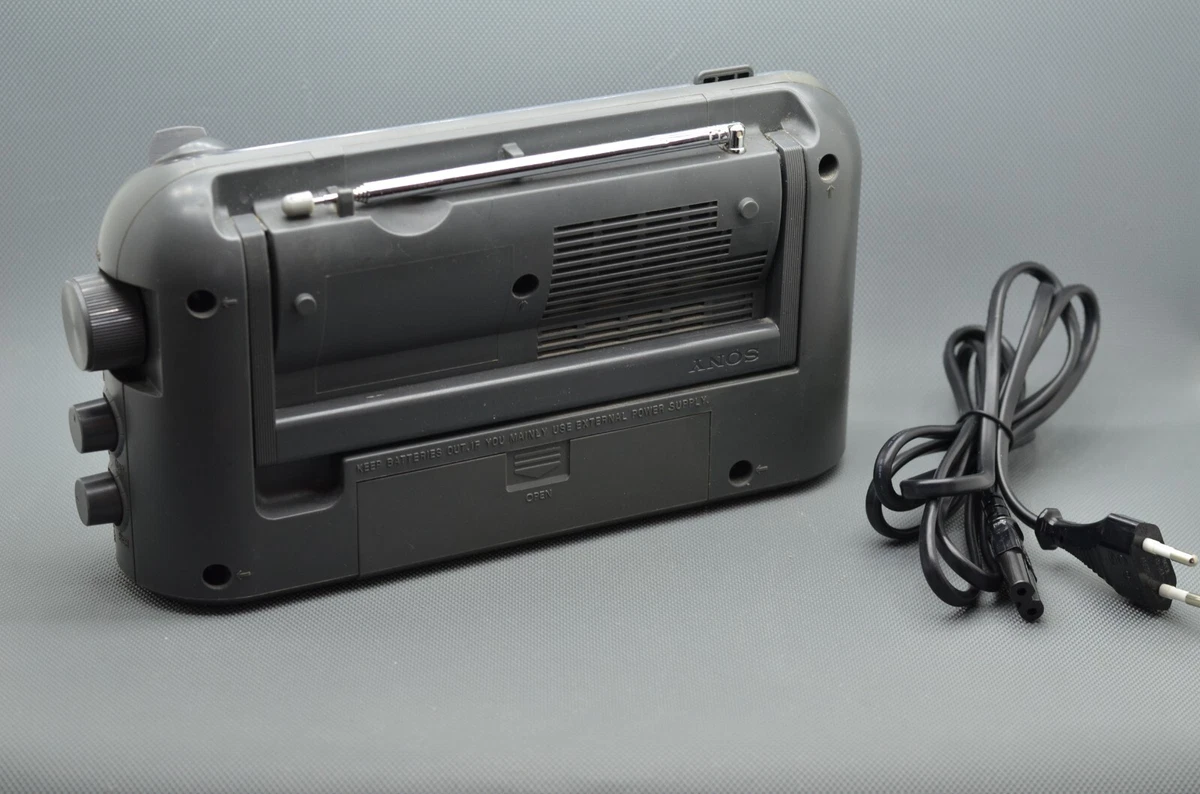 Sony ICF-703 - 2 Band FM/AM Portable Transistor Retro Radio Jahr 2000