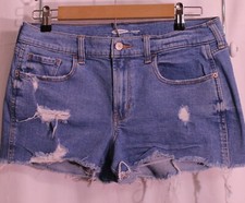 Old Navy Women  s size 8 Boyfriend Mid-Rise Jean Shorts, Distressed Denim
