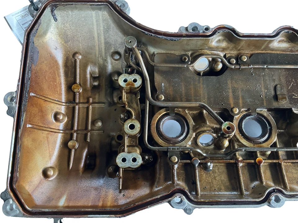 Cubierta de válvula lado derecho Toyota Tundra 2012-2021 5,4 L OEM 112010S011 Foto 3 de 4