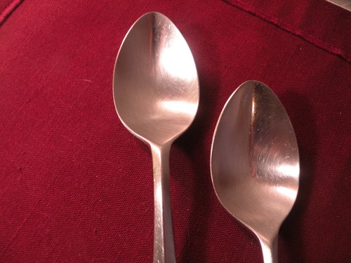 2 Soup Spoons DIAMANTE Reed & Barton Glossy 18/8 Stainless Steel Flatware 6 3/4" - Picture 2 of 5