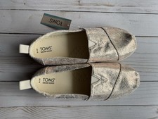Toms Little Girls Alpargata Shoes Size 6 Gold Slip on Lightweight Comfortable