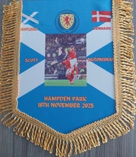 WORLD CUP QUALIFIER SCOZIA V DANIMARCA (SCOTT MCTOMINAY GOAL) GAGLIARDETTO COLORE